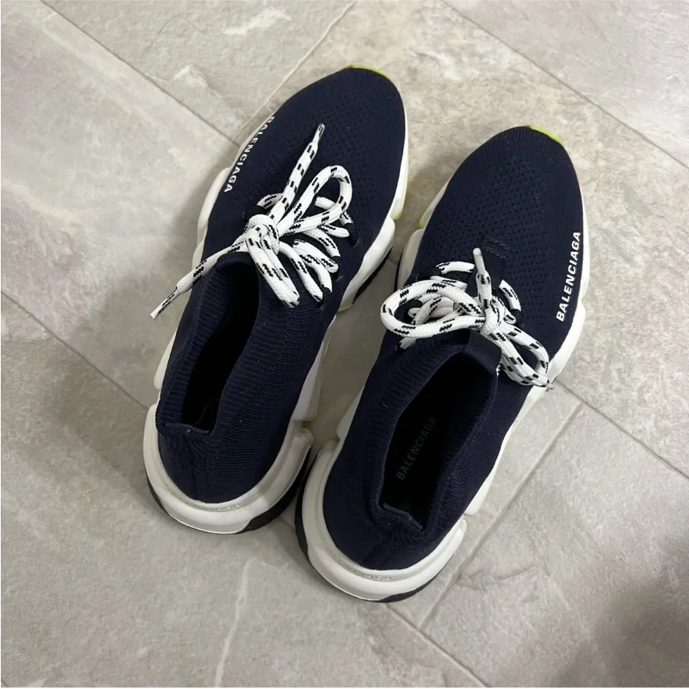 Balenciaga shoes - Picture 10 of 11